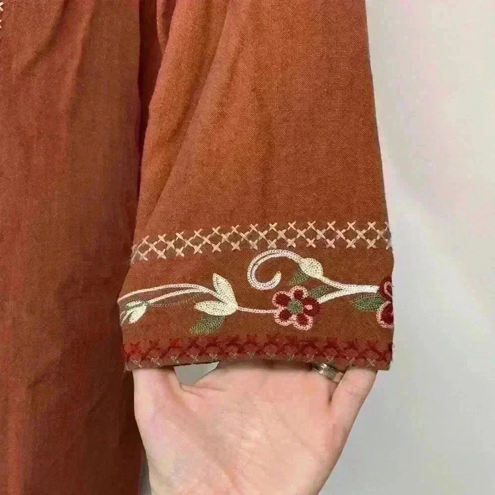 Hidden alley size medium brown embroidered dress - Picture 3 of 8
